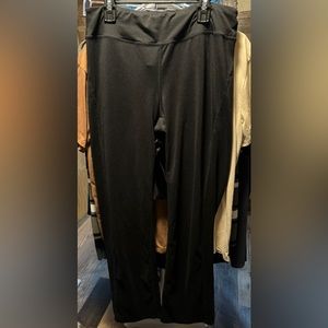 Aspire loose fit leggings. Size M